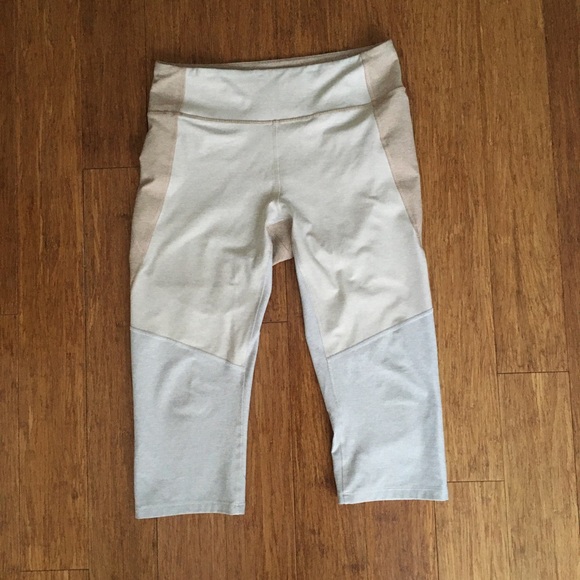 EUC Outdoor Voices tri-tone kneecap leggings - Picture 1 of 3